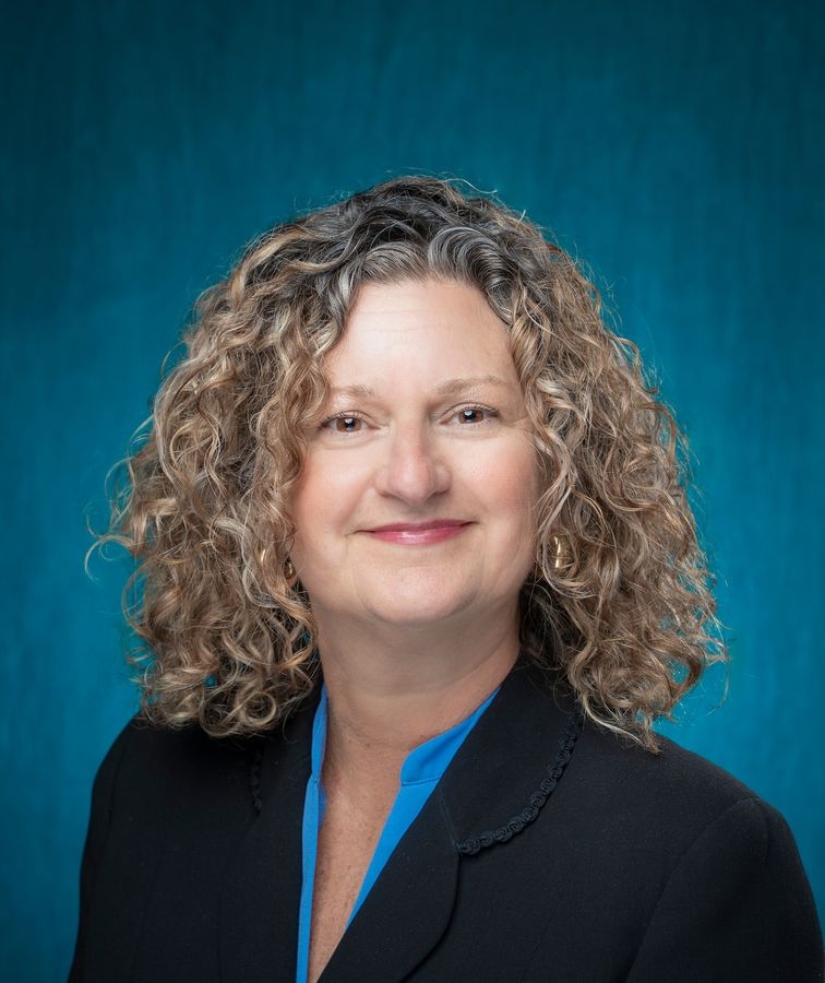 Angela H Barr