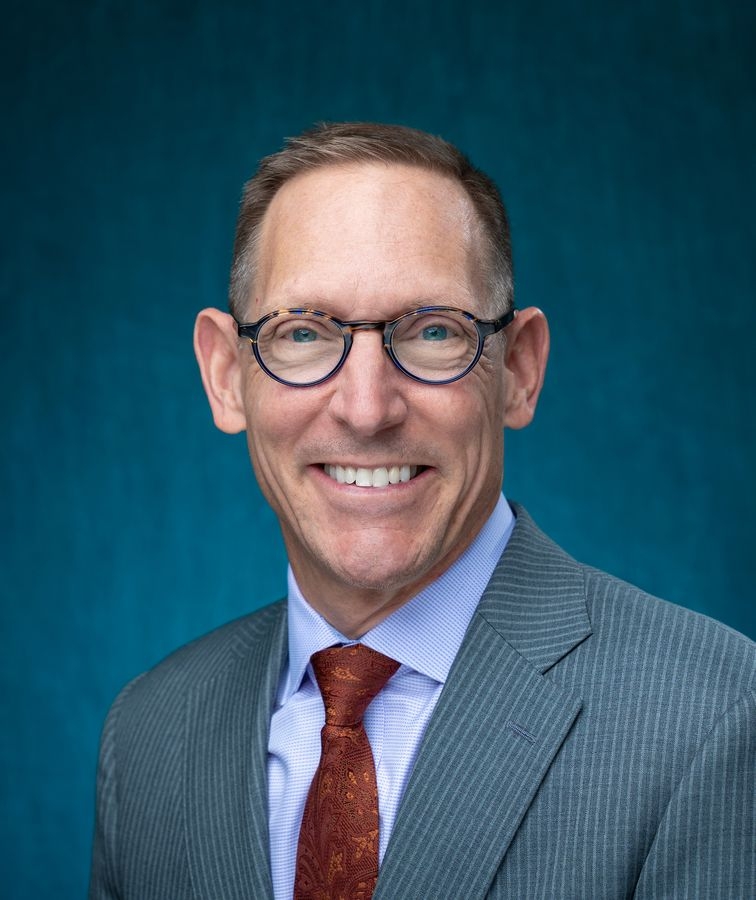 Stephen M Horan
