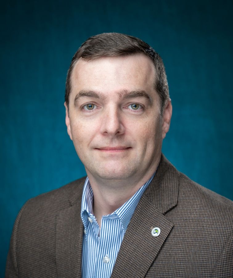 Robert W Ridlon